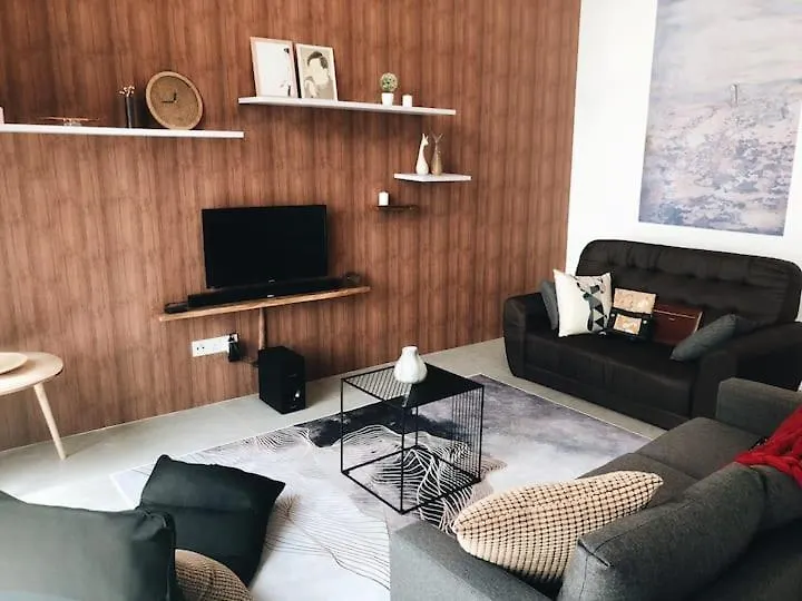 Cozy Totoro Loft Damansara With Wifi & Netflix Apartment Petaling Jaya 0*,
